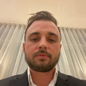 Meet your Posher, Bryor